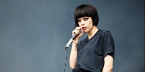 crystal-castles7_00345394_e