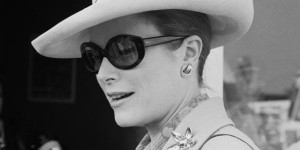Camille-Liberty-blog-mode-vintage-Lunettes-de-soleil-Grace-_e