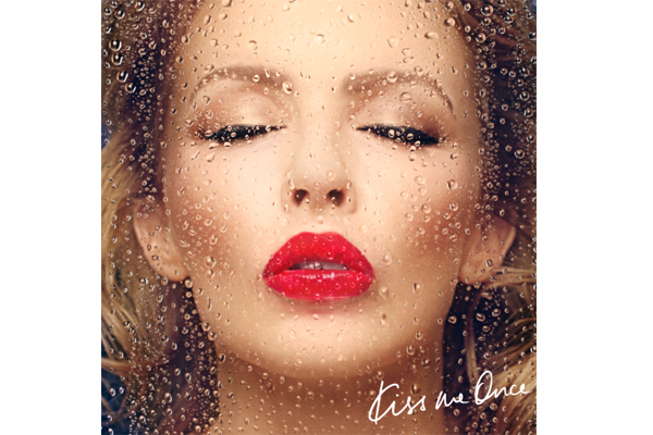 Kylie-Minogue-devoile-cover-nouvel-album-kiss-me-once