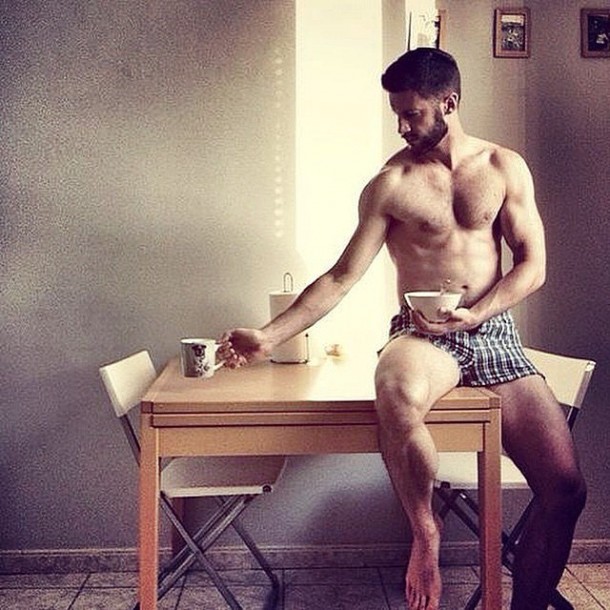 Hot-Men-Coffee-Instagram-Pictures-13