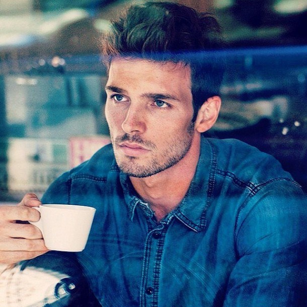 Hot-Men-Coffee-Instagram-Pictures-2