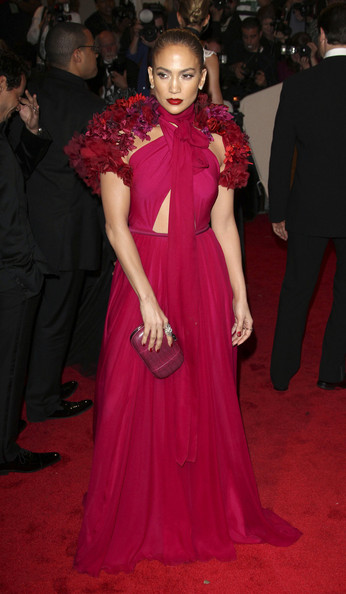 Jennifer+Lopez+Red+Carpet+Costume+Institute+t_wuqPwWmu8l