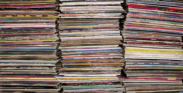 092715-2832-stacks-of-vinyl-records