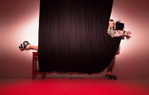 Chaussures / Veste / Pantalon / Bague : Tom Van Der Borght 